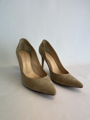 Gianvito Rossi High Heels - Cream Suede - Great Condition - UK Size 7 with box