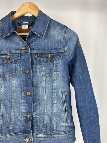 Levis vintage Ladies denim jacket Size XS/6