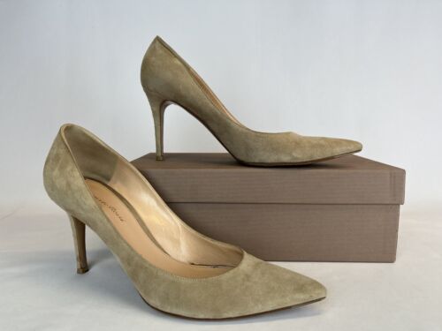 Gianvito Rossi High Heels - Cream Suede - Great Condition - UK Size 7 with box