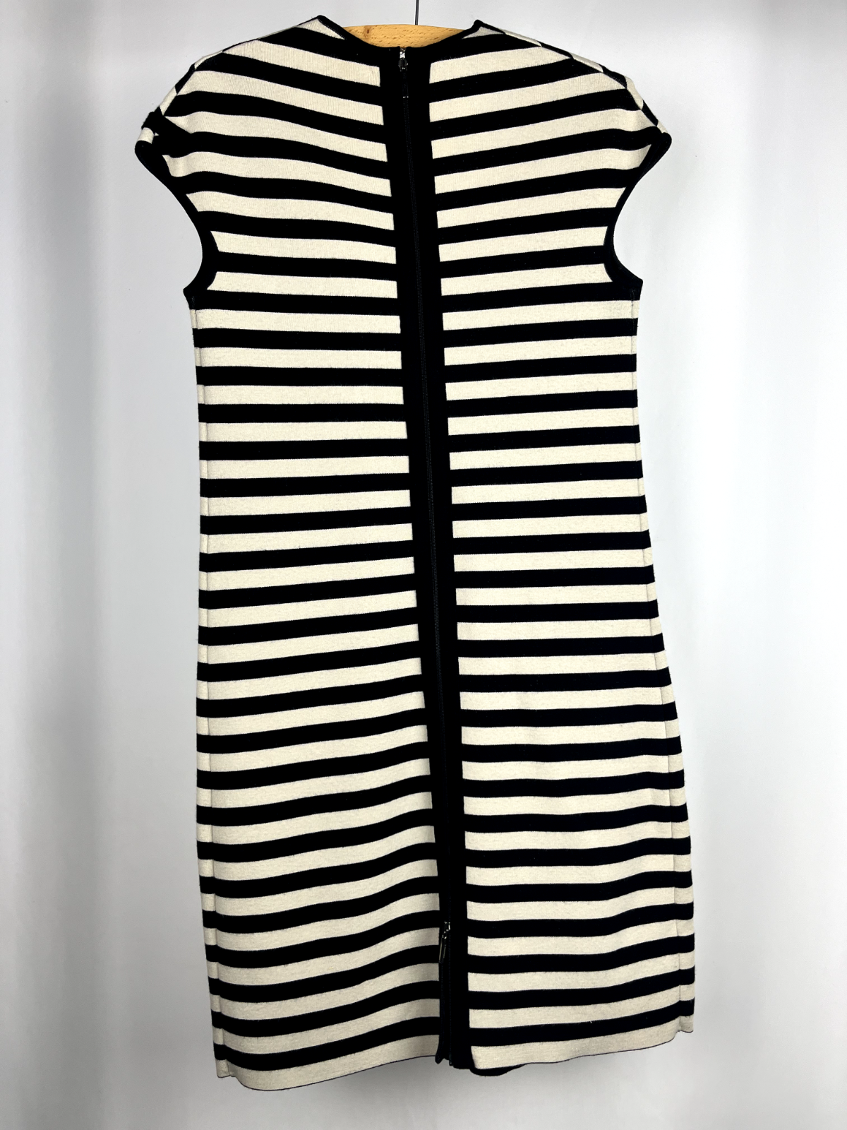 'S MaxMara sleeveless dress Size M with back zip