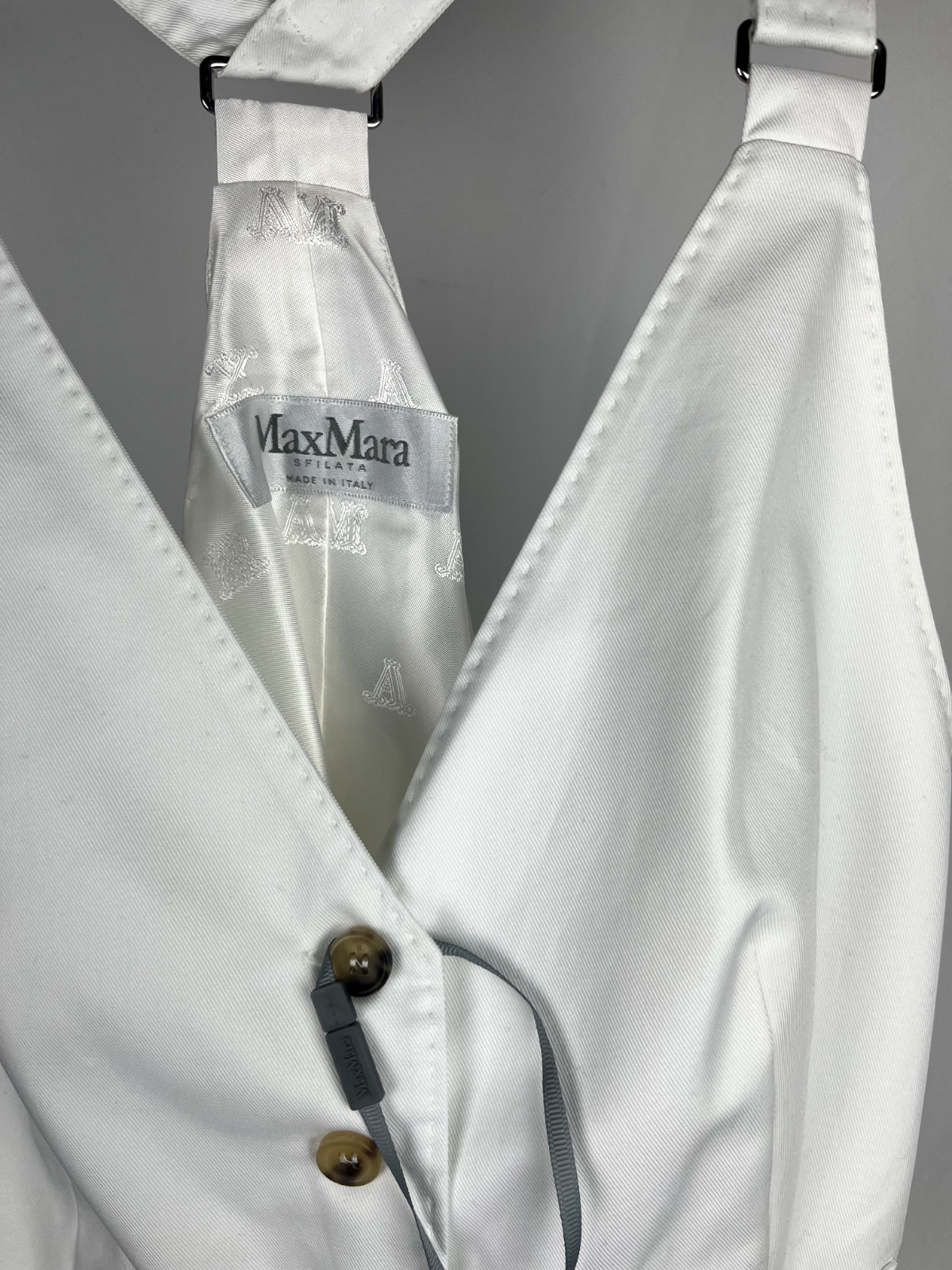 MaxMara White waistcoat 100% silk new with tags UK14