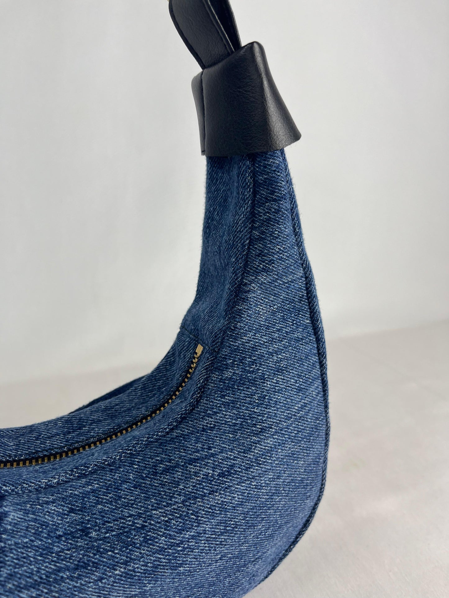 Mezzaluna Bluewave denim bag